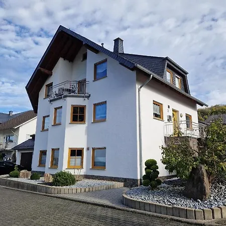 Moselzeit Apartment *